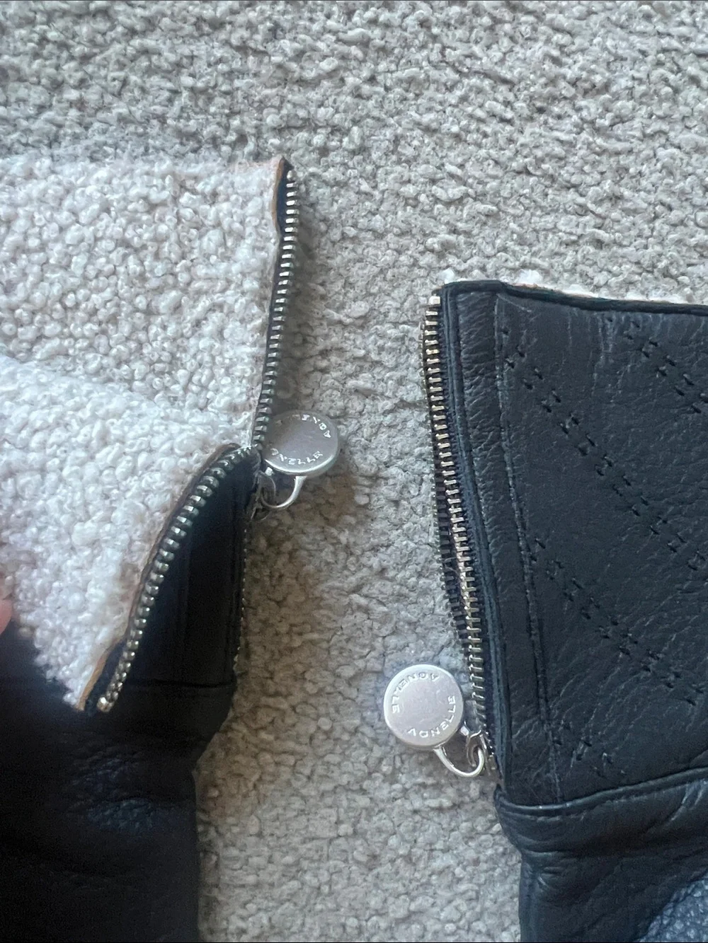 Agnelle black Zip Cuff Gloves. Perfect condition.